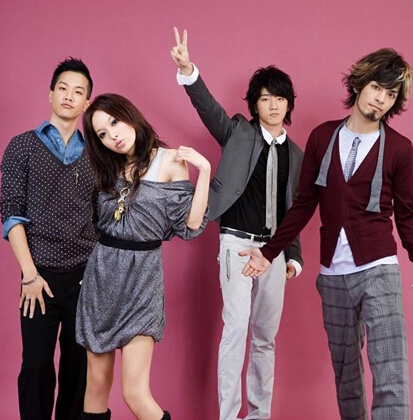 勁舞團(tuán)歌曲這些年身邊還好有你 勁舞團(tuán)歌曲這些年身邊還好有你